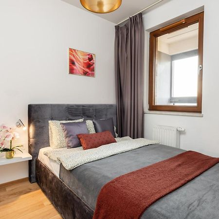 Superapart Grzybowska Apt 177 Varşova Dış mekan fotoğraf