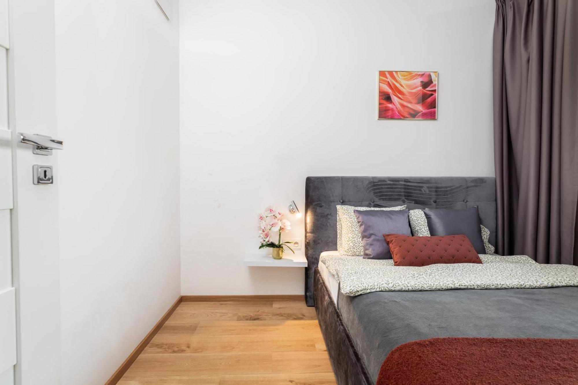Superapart Grzybowska Apt 177 Varşova Dış mekan fotoğraf
