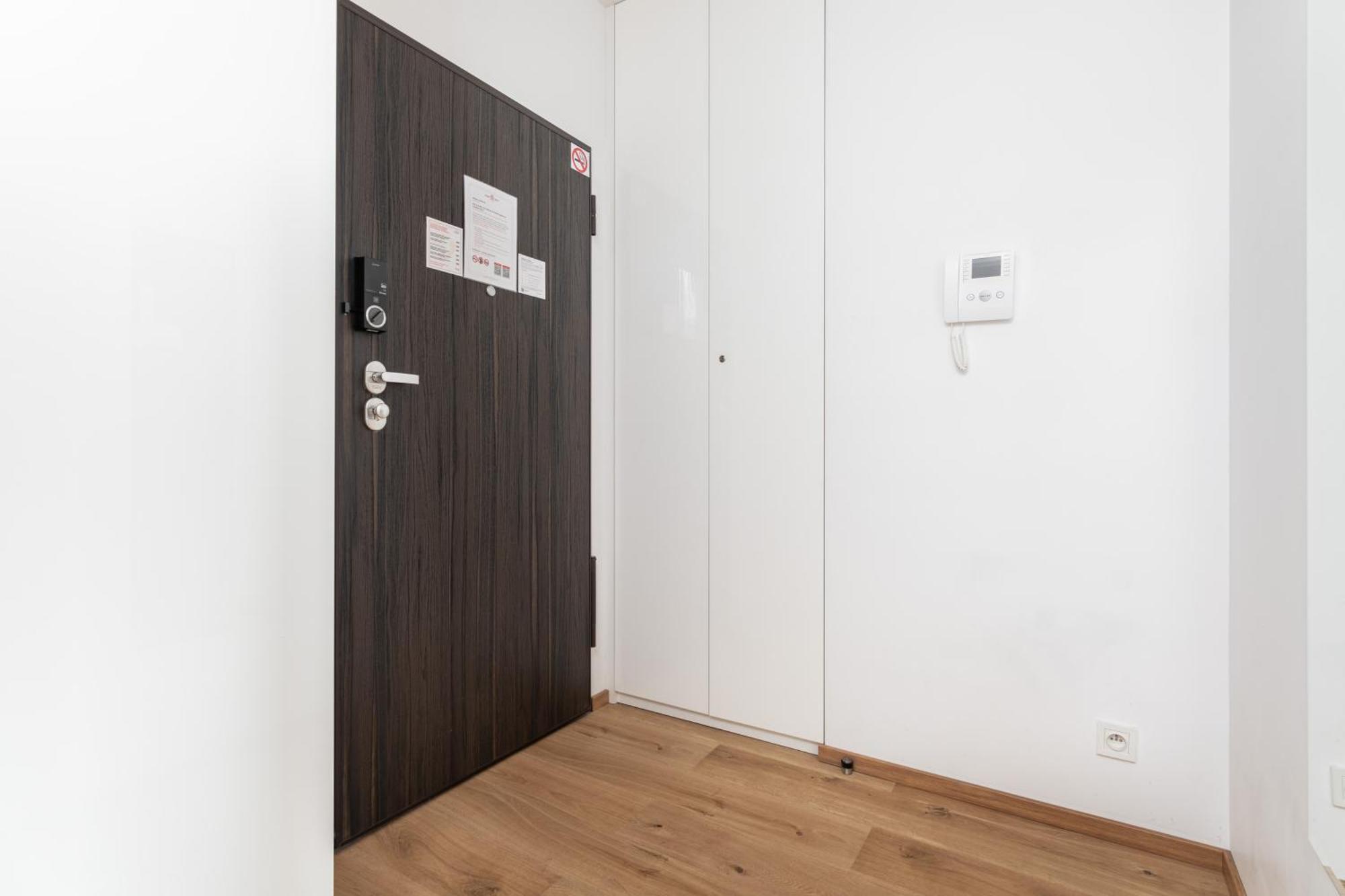 Superapart Grzybowska Apt 177 Varşova Dış mekan fotoğraf